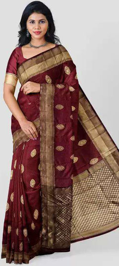 Red and Maroon color Saree in Banarasi Silk fabric with Thread, Weaving work