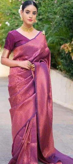 Pink and Majenta color Saree in Banarasi Silk fabric with Thread, Weaving work