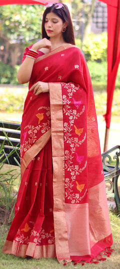 Red and Maroon color Saree in Linen fabric with Border, Jamdani, Weaving, Zari work