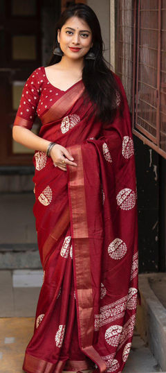 Party Wear, Traditional Red and Maroon color Saree in Cotton fabric with Bengali Printed work : 1938422