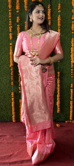 Festive, Traditional Pink and Majenta color Saree in Banarasi Silk fabric with South Weaving, Zari work : 1938618