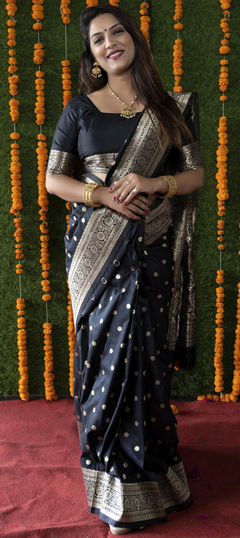 Festive, Traditional Black and Grey color Saree in Banarasi Silk fabric with South Weaving, Zari work : 1938624