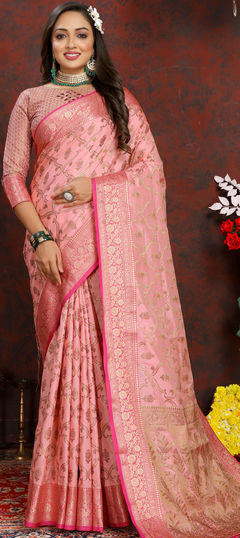 Party Wear, Traditional Pink and Majenta color Saree in Silk cotton fabric with South Weaving, Zari work : 1939091