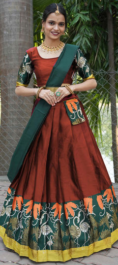 Party Wear, Reception Red and Maroon color Lehenga in Silk fabric with Flared Printed work : 1939100