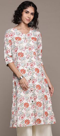 Summer Multicolor color Kurti in Cotton fabric with Straight Floral, Foil Print, Printed work : 1939152