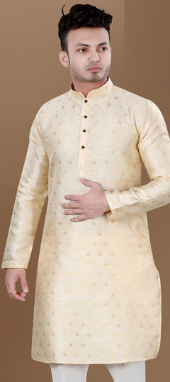 White and Off White color Kurta in Jacquard fabric with Weaving work