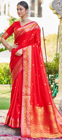 Red and Maroon color Saree in Blended fabric with Weaving work