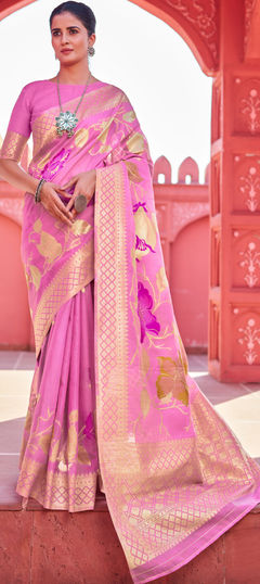 Pink and Majenta color Saree in Blended Cotton fabric with Weaving, Zari work