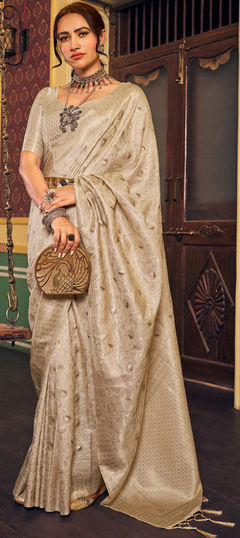 Beige and Brown color Saree in Silk cotton fabric with Weaving, Zari work