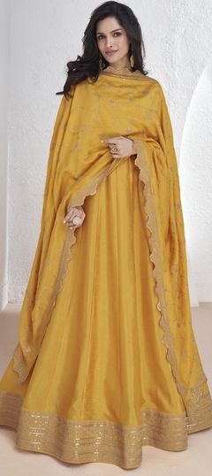 Yellow color Gown in Silk fabric with Embroidered, Thread, Zari work