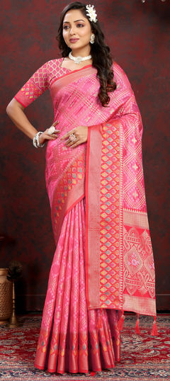 Pink and Majenta color Saree in Organza Silk fabric with Weaving work