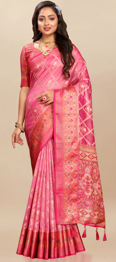 Pink and Majenta color Saree in Organza Silk fabric with Weaving, Zari work