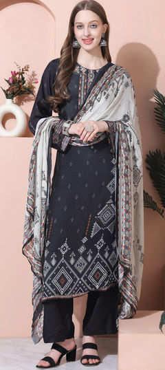 Black and Grey color Salwar Kameez in Muslin fabric with Thread work