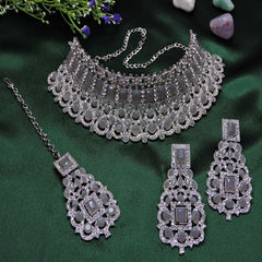 Black and Grey color Necklace in Metal Alloy studded with Austrian diamond, CZ Diamond & Silver Rodium Polish : 1944685