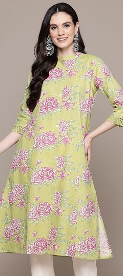 Green color Kurti in Cotton fabric with Floral, Printed work