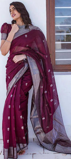 Red and Maroon color Saree in Linen fabric with Weaving work