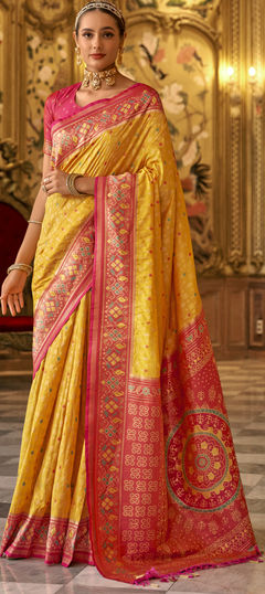 Party Wear, Traditional Yellow color Saree in Banarasi Silk fabric with South Weaving work : 1945585