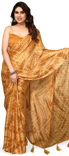 Yellow color Saree in Chiffon fabric with Lace, Printed work