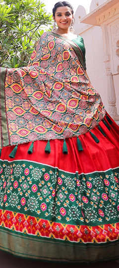 Reception, Wedding Green, Red and Maroon color Lehenga in Dolla Silk fabric with Flared Foil Print, Printed work : 1946853