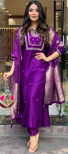 Festive, Party Wear Purple and Violet color Salwar Kameez in Viscose fabric with Straight Embroidered work : 1947475