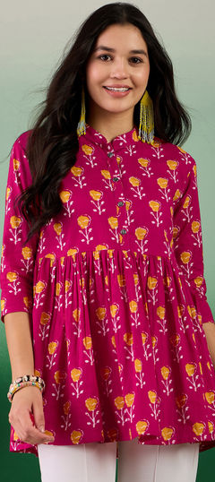 Summer Pink and Majenta color Kurti in Cotton fabric with A Line Printed work : 1947486