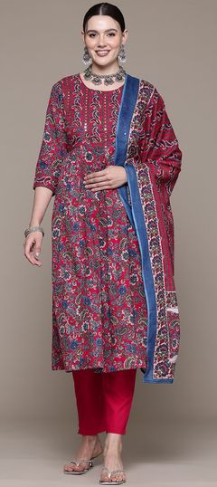 Pink and Majenta color Salwar Kameez in Cotton fabric with Floral, Printed, Sequence work