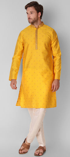 Party Wear Yellow color Kurta Pyjamas in Jacquard fabric with Embroidered, Sequence, Thread work : 1949399