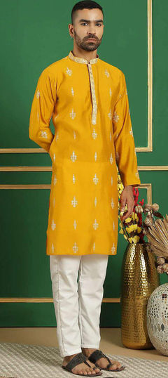 Party Wear Yellow color Kurta Pyjamas in Silk cotton fabric with Foil Print work : 1949419