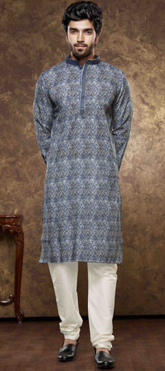 Black and Grey color Kurta Pyjamas in Cotton fabric with Digital Print, Thread work