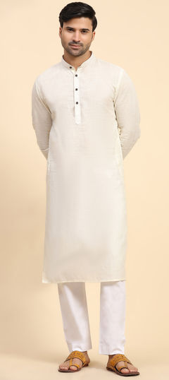 Casual White and Off White color Kurta in Cotton fabric with Weaving work : 1950541