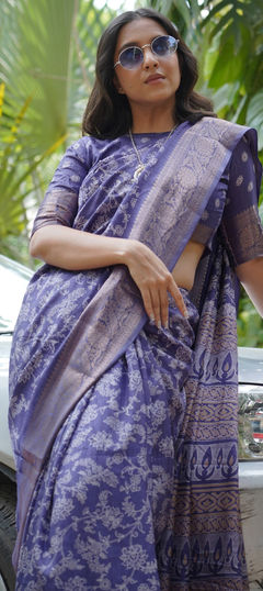 Purple and Violet color Saree in Blended fabric with Floral work