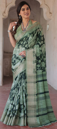 Green color Saree in Blended Cotton fabric with Floral work