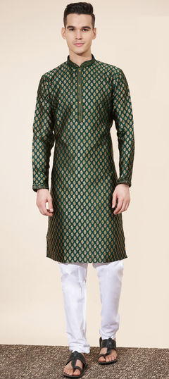 Green color Kurta Pyjamas in Jacquard fabric with Resham, Thread, Weaving work