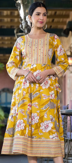 Yellow color Kurti in Rayon fabric with Mirror, Printed work