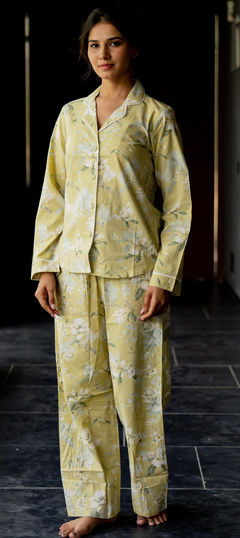 Yellow color Co-ords Set in Cotton fabric with Floral, Printed work