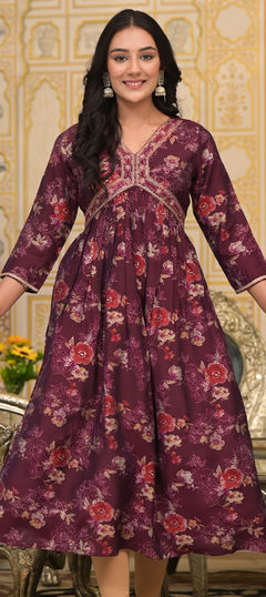 Casual Purple and Violet color Kurti in Blended fabric with Anarkali, Long Sleeve Floral, Printed work : 1955807