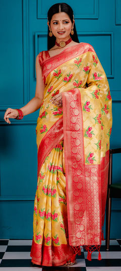 Gold color Saree in Banarasi Silk fabric with Weaving, Zari work