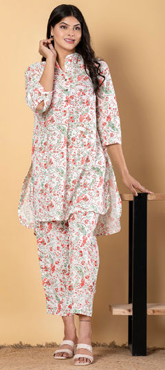 Pink and Majenta, White and Off White color Co-ords Set in Cotton fabric with Floral, Printed work