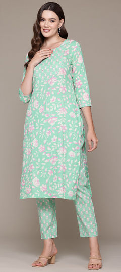 Green color Salwar Kameez in Cotton fabric with Floral, Printed work