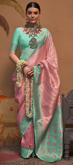 Pink and Majenta color Saree in Handloom fabric with Weaving work