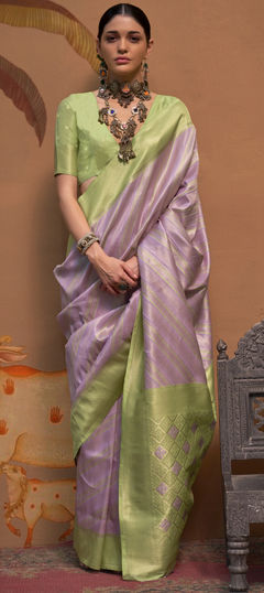 Party Wear, Traditional Purple and Violet color Saree in Handloom fabric with Bengali Weaving work : 1957902