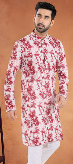 Red and Maroon color Kurta in Cotton fabric with Patch work