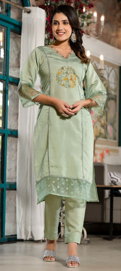 Green color Salwar Kameez in Blended fabric with Embroidered, Thread work