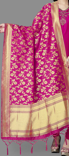 Pink and Majenta color Dupatta in Banarasi Silk fabric with Weaving work