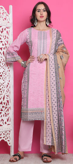 Pink and Majenta color Salwar Kameez in Cotton fabric with Digital Print, Floral, Resham, Thread work