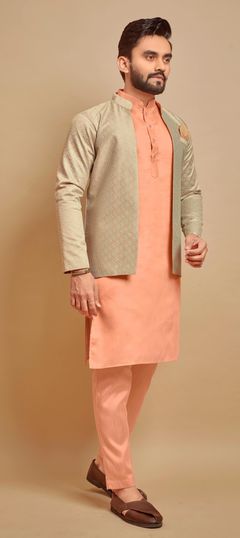 Pink and Majenta color Kurta Pyjama with Jacket in Silk fabric with Thread work