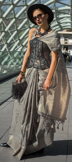 Black and Grey color Saree in Silk cotton fabric with Weaving work