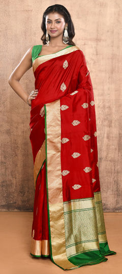 Red and Maroon color Saree in Banarasi Silk, Silk fabric with Weaving, Zari work