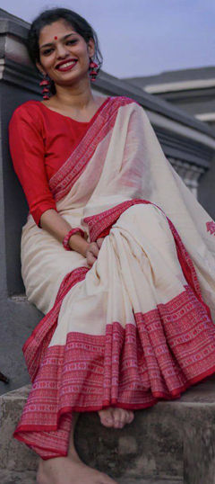 Party Wear, Traditional White and Off White color Saree in Linen fabric with Bengali Weaving work : 1961861