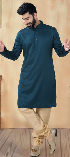 Blue color Kurta Pyjamas in Cotton fabric with Thread work